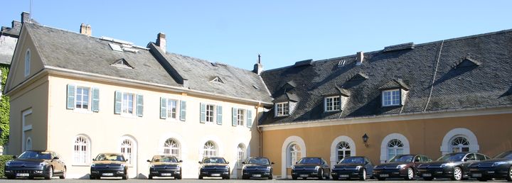 gesamtansicht-hof-3.jpg
